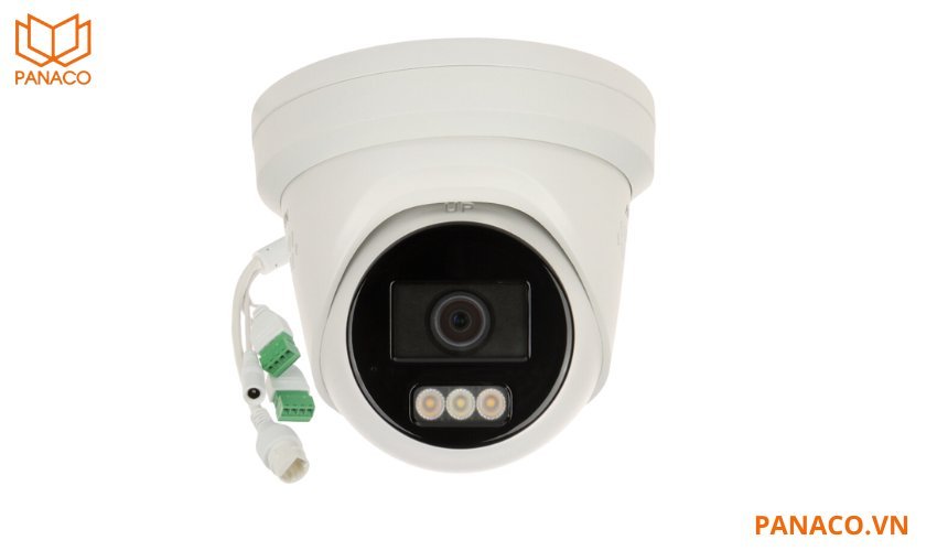 Camera IP Hikvision được trang bị nguồn cấp là 12V DC & PoE