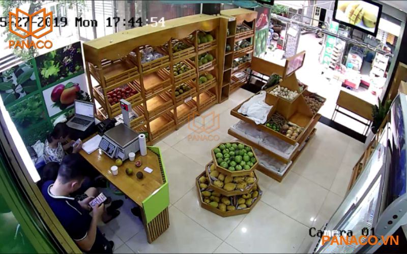 Camera có thể quan sát toàn bộ cửa hàng nhờ góc nhìn 113° 