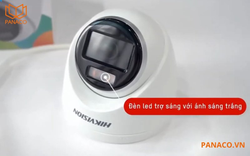 Camera quan sát trang bị đèn hỗ trợ ánh sáng trắng với tầm xa lên đến 30m