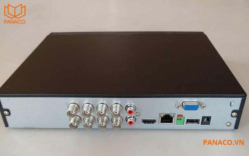 DH-XVR5108HS-I3 được trang bị 2 cổng USB 2.0, 1 cổng mạng RJ45 tốc độ 100Mbps và 1 cổng RS485