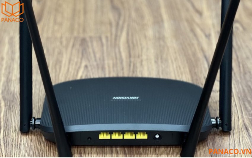 DS-3WR12GC hỗ trợ Account Clone, cho phép sao chép thông tin tài khoản từ router cũ sang thiết bị mới một cách dễ dàng