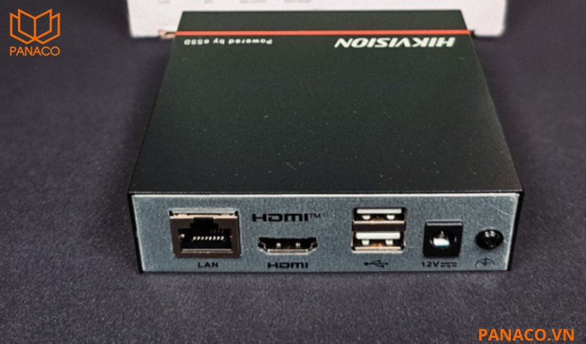 DS-E04NI-Q1 được trang bị cổng HDMI và VGA