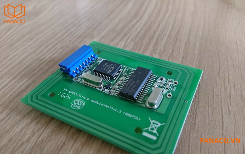 DS-K1T801M tích hợp sẵn module đọc thẻ Mifare