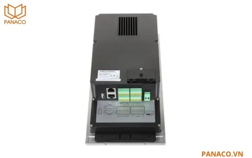 DS-KD8023-E6 được trang bị đầy đủ các cổng kết nối