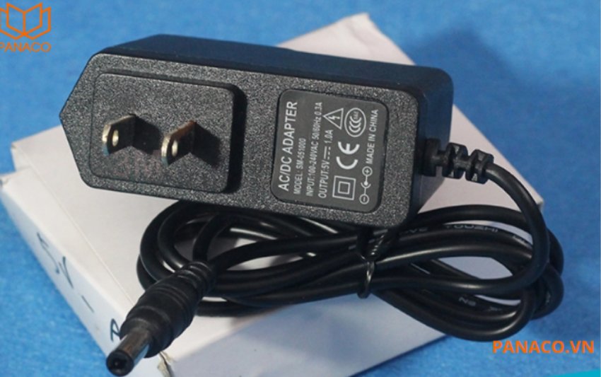 Dahua DH-PFS3008-8GT-L trang bị nguồn cấp 5V/1A DC