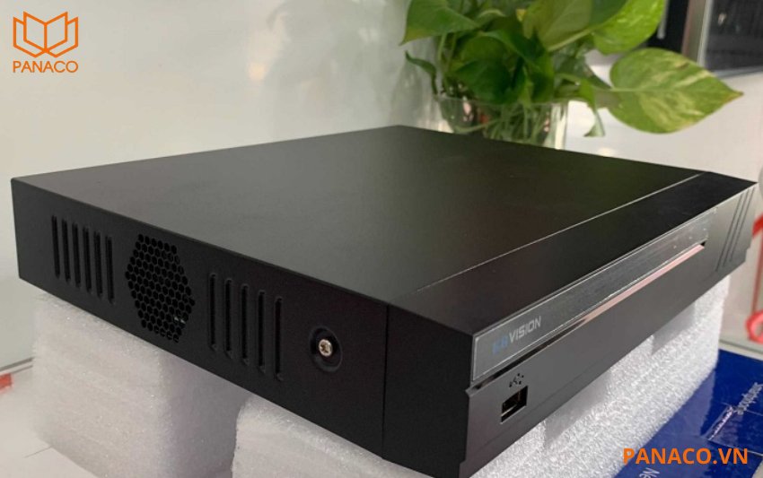Đầu ghi hình NVR 4 kênh KX-A8124N2-VN quản lý 4 camera IP