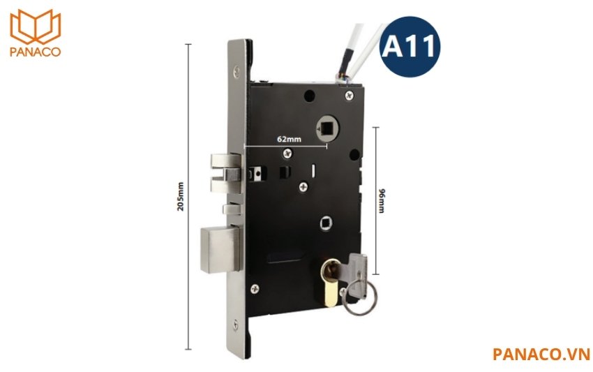 Kích thước của khóa là 62x96