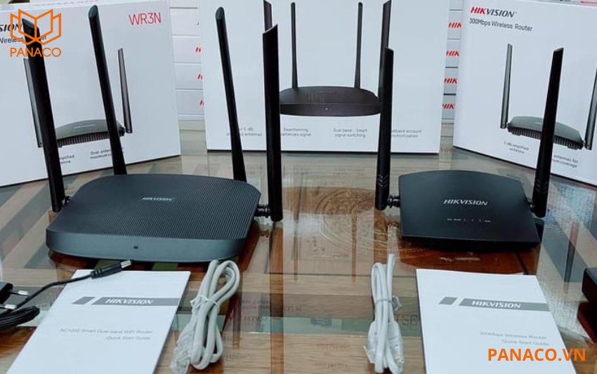 Router tích hợp 2 anten giúp tăng cường khả năng phủ sóng Wi-Fi trong không gian lớn