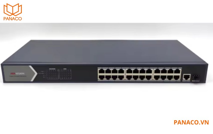 DS-3E0526P-E/M trang bị 2 cổng SFP quang học Gigabit, mở rộng hệ thống mạng hoặc kết nối với các thiết bị ở khoảng cách xa