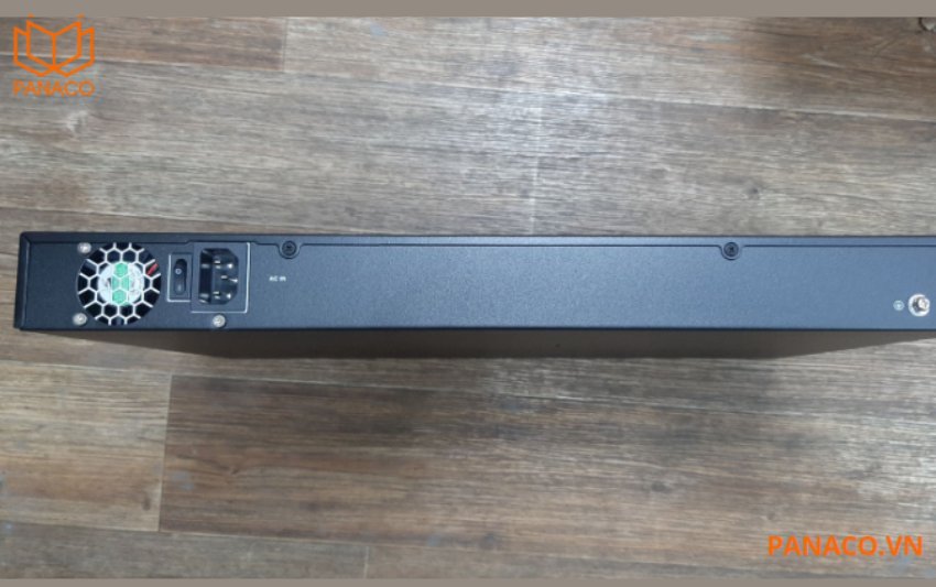 Switch Dahua DH-PFS3226-24ET-240 được thiết kế với khả năng hoạt động với nguồn điện rộng