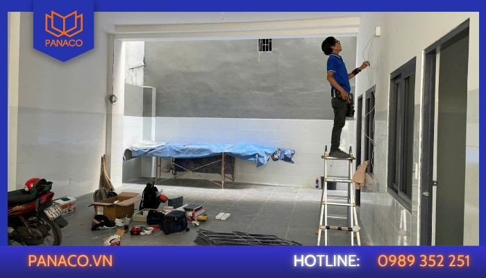 Đội ngũ Panaco đi toàn bộ dây tín hiệu và dây nguồn âm.jpg