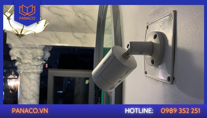 Lắp camera bullet tại sảnh chính cửa ra vào khách sạn