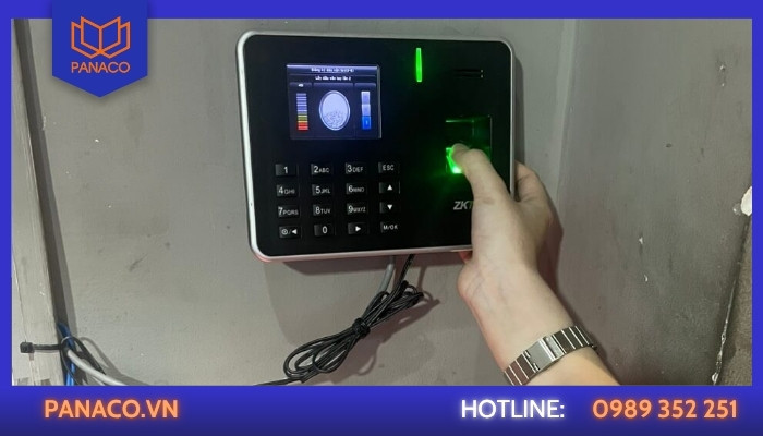 Công trình lắp máy chấm công tại Showroom Kimdongho.vn – Gò Vấp