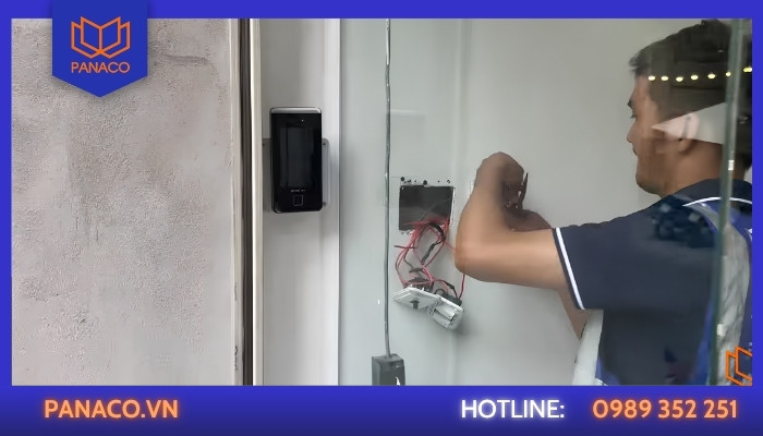 Dự án lắp máy chấm công cho anh Thoại tại 148 Trần Bình Trọng, Quận 5