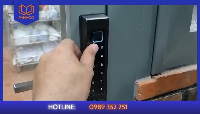 Lắp khóa vân tay tại 1524_3 Võ Văn Kiệt, Phường 1, Quận 6