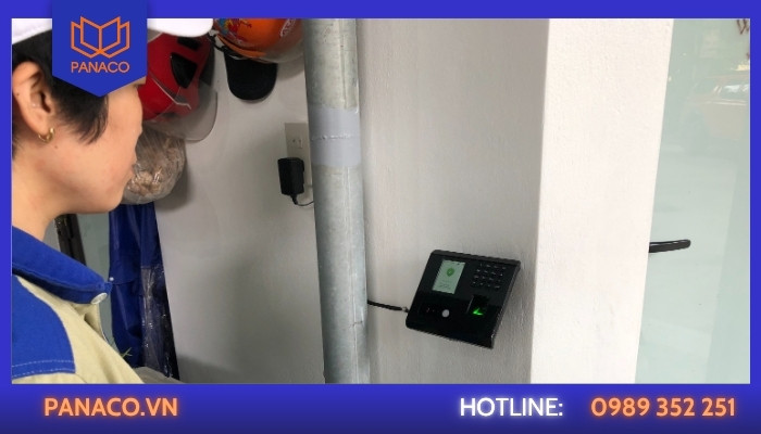 Lắp máy chấm công tại Viện Công nghệ Hóa học – Quận 12