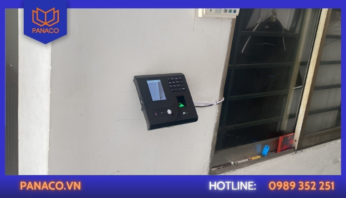 Lắp máy chấm công tại Xưởng sản xuất Công ty Cổ phần LAM HOLDING – Hóc Môn