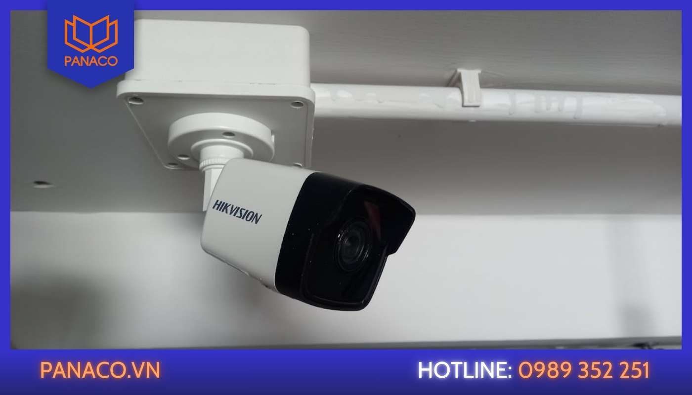 Camera Hikvision 5MP tích hợp công nghệ như AI, cho phép zoom, có màu, có mic...