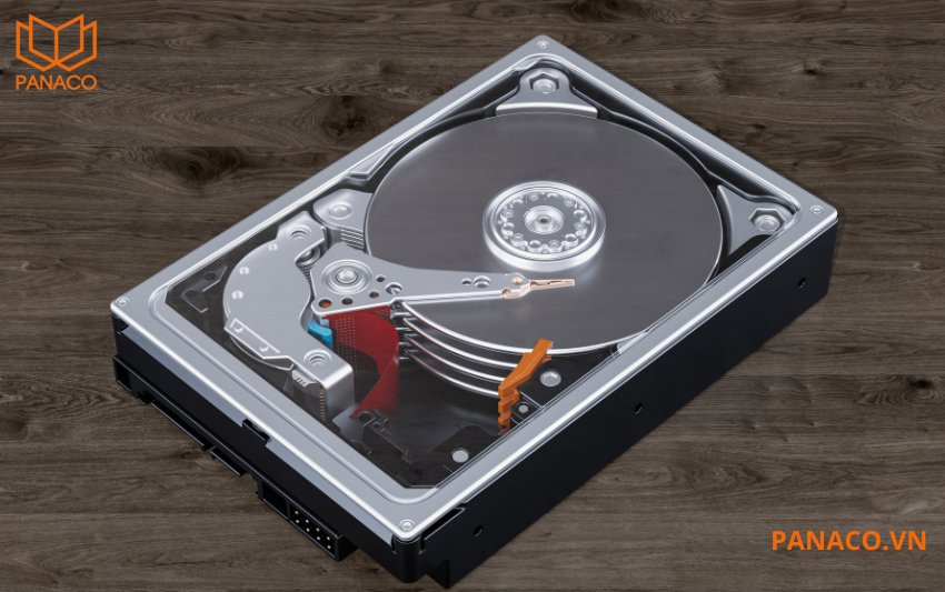 Ổ cứng gắn trong Seagate SkyHawk™AI 12TB sở hữu tốc độ vòng quay 7.200 vòng/phút giúp ổ cứng đạt hiệu suất cao