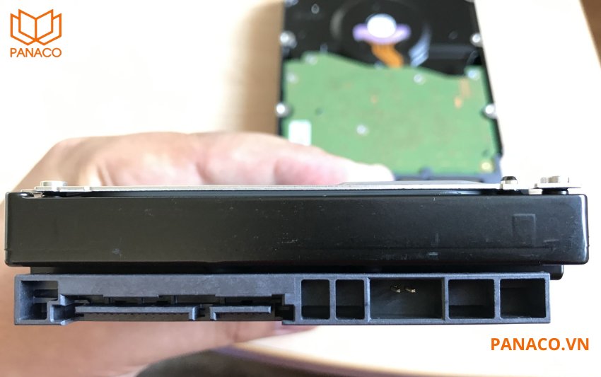 DC HC320 8TB 0B36404 có thiết kế chuẩn kích thước 3.5 inch