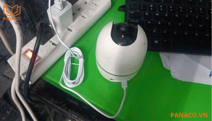Camera Imou trong nhà bị ngoại tuyến do hỏng adapter Tại sao camera Imou bị ngoại tuyến?