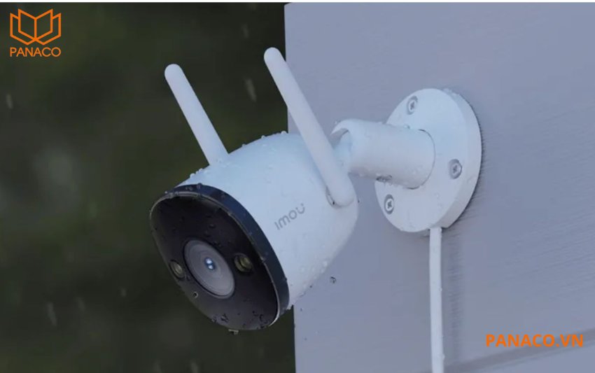 Camera IPC-F32FP được thiết kế chuẩn chống nước và bụi IP67