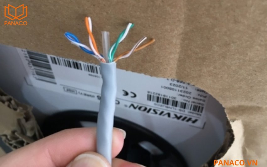 Cáp mạng CAT6 Hikvision DS-1LN6UZC0 sử dụng 8 lõi đồng nguyên chất 99.99%