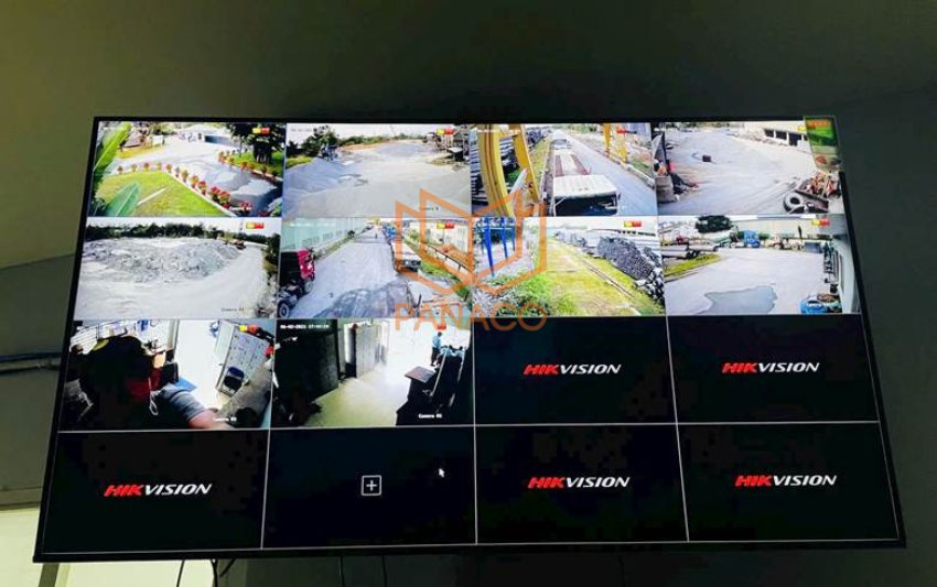 Màn hình TV hiển thị nhiều khung hình camera trực tiếp tại nhà máy nước thải