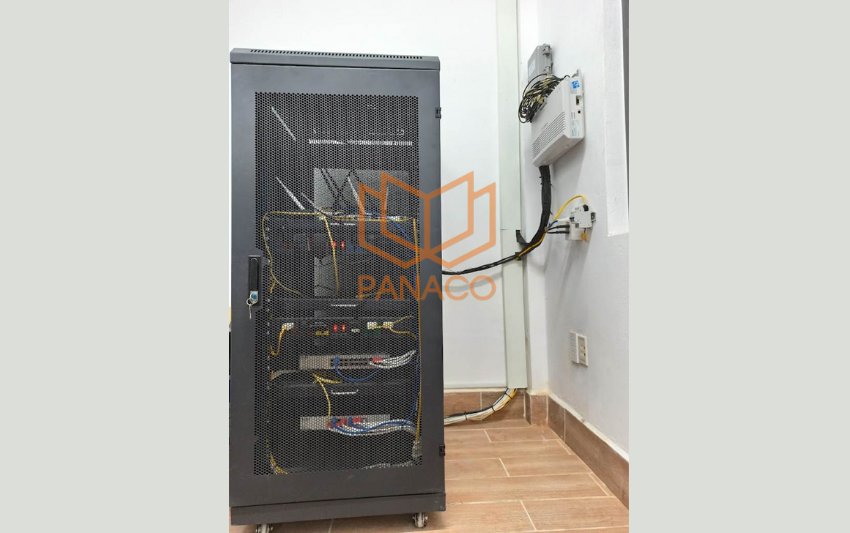 Toàn bộ tín hiệu kết nối về đầu ghi NVR đặt tại phòng trung tâm