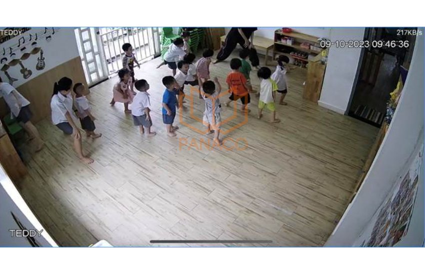 Hệ thống camera tại hành lang và cửa lớp học