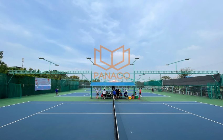 Sân Tennis Lê Gia là một trong những địa điểm thể thao được nhiều người yêu thích