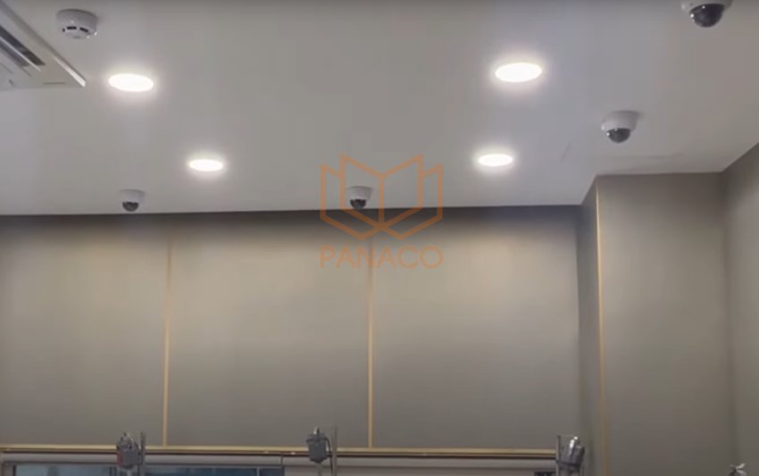 Camera trong phòng kiểm định kim cương