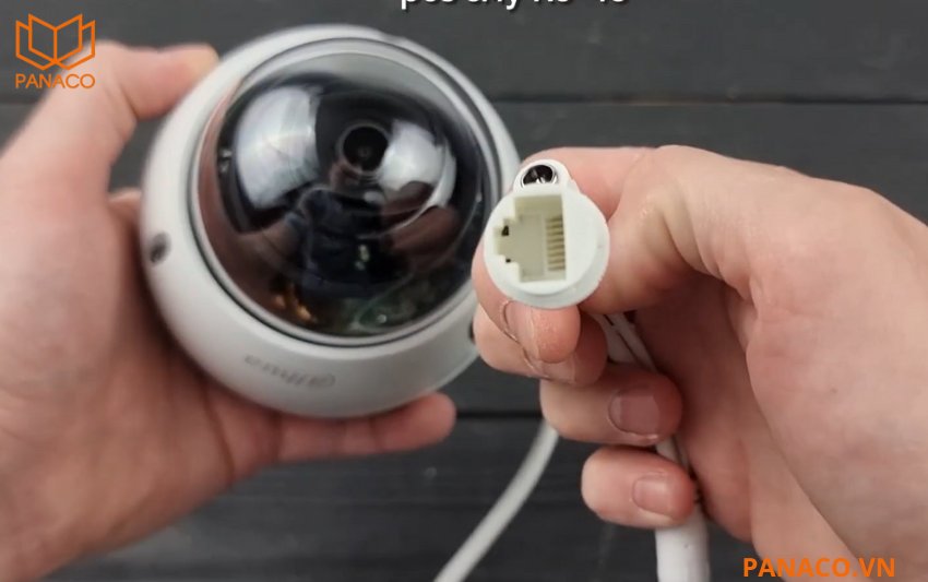 Camera POE Dahua DH-IPC-HDBW1431EP-S4 hoạt động được với nguồn DC12V hoặc PoE theo chuẩn 802.3af