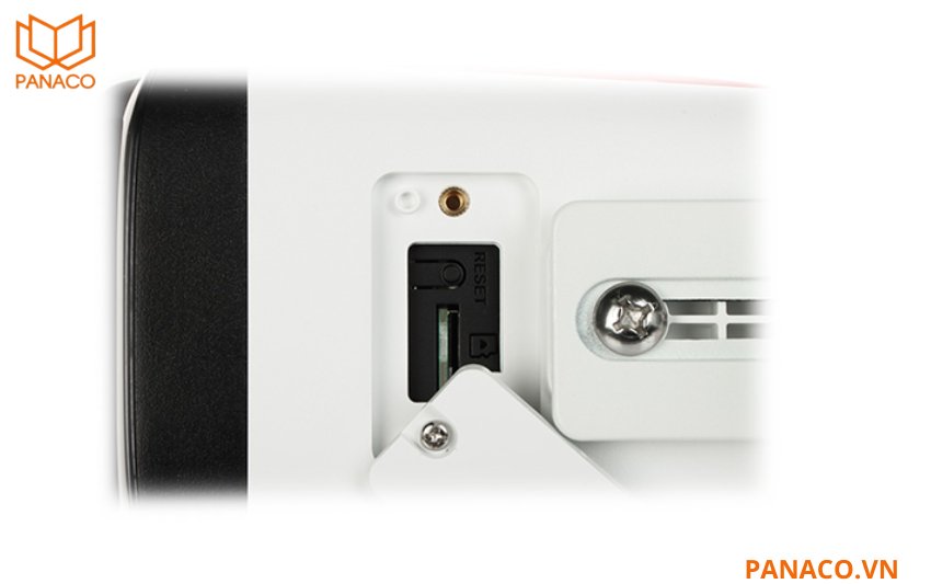 Camera Dahua thiết kế khe cắm thẻ nhớ dung lượng 256GB