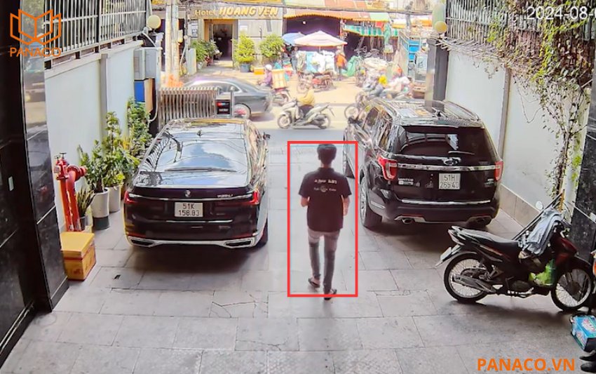 Tính năng phát hiện con người giúp camera phân biệt chính xác chuyển động của con người với xe cộ, động vật hoặc vật thể khác