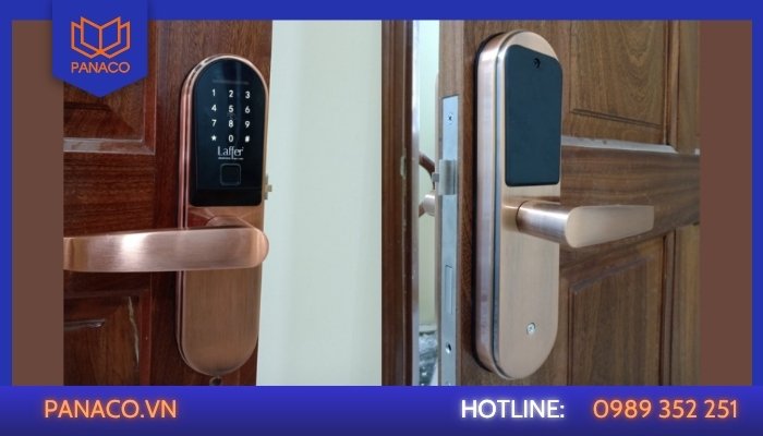 Khóa cửa vân tay Laffer LX06