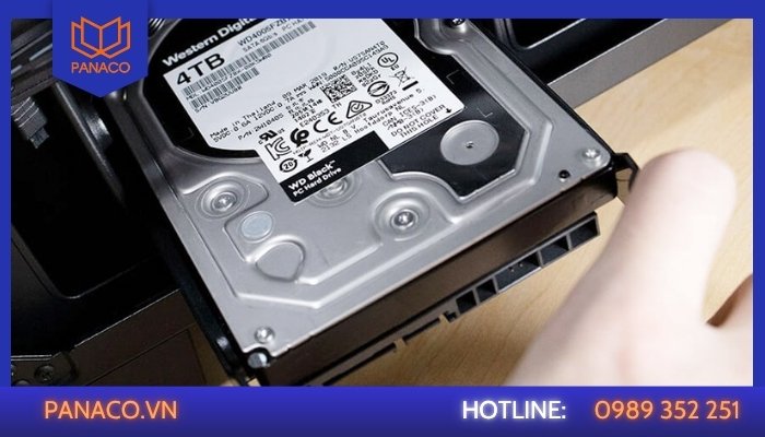 Ổ cứng đầy, bị lỗi định dạng hoặc không tương thích