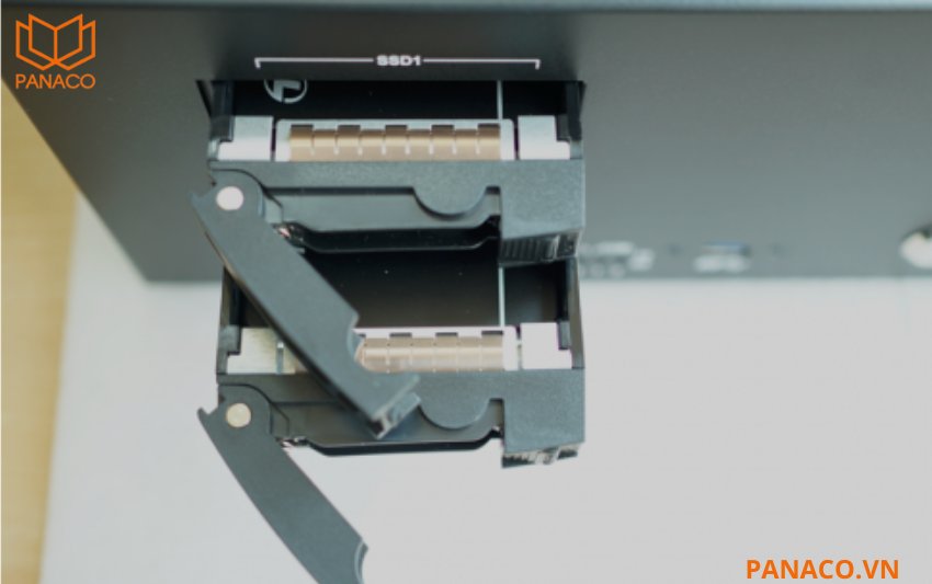 KX-F256-24-V2 hỗ trợ 24 khe cắm SATA 3.0 