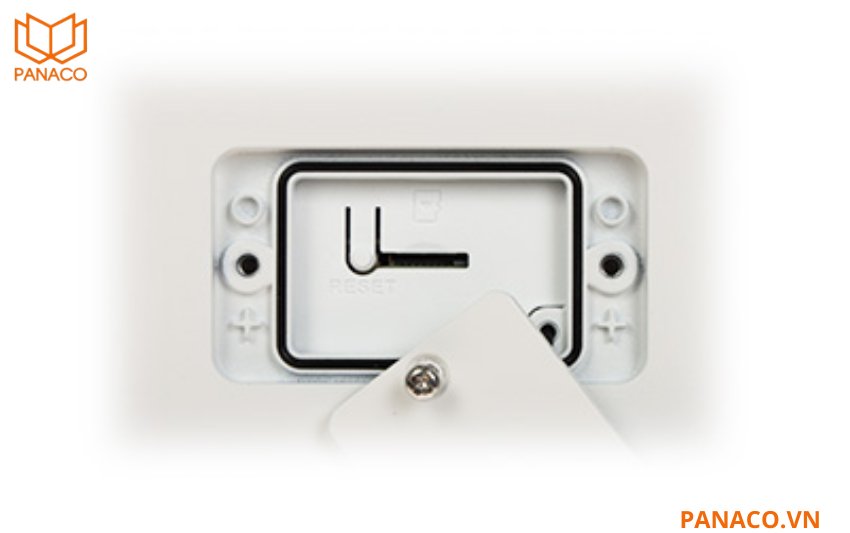 Camera an ninh Dahua DH-IPC-PFW5849-A180-E2-ASTE được thiết kế khe cắm thẻ nhớ dung lượng 512GB