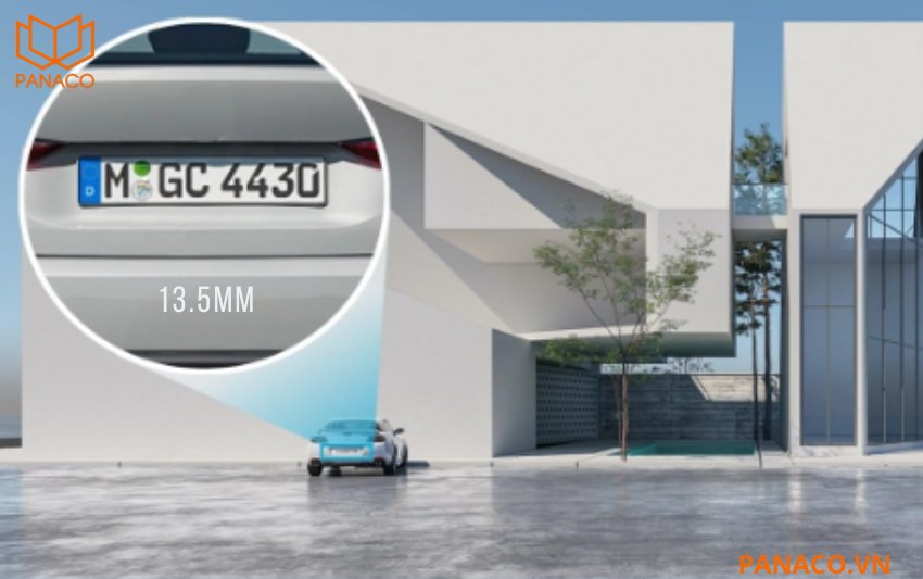 Dahua DH-IPC-HDBW2841R-ZAS trang bị ống kính motorized 2.7–13.5mm, cho phép điều chỉnh tiêu cự từ xa