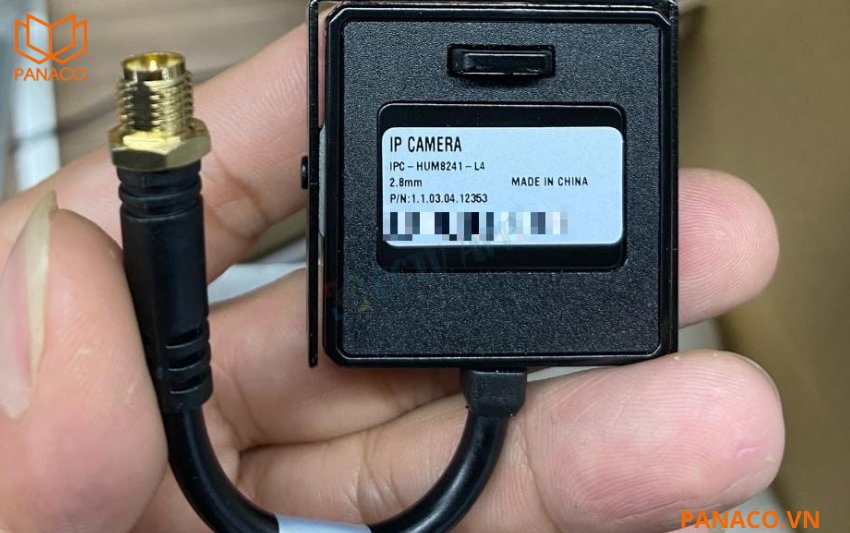 DH-IPC-HUM8241-E1-L4 thiết kế ống kính 2.8mm