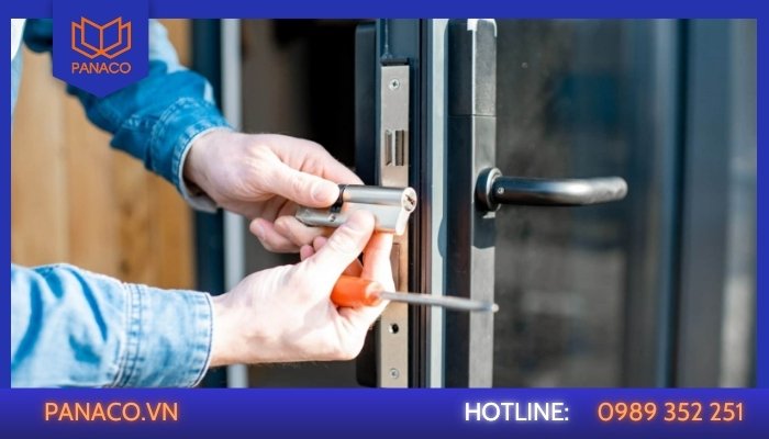 Lỗi từ đầu đọc hoặc hệ thống khóa cửa điện tử dẫn đến thẻ từ không thể mở