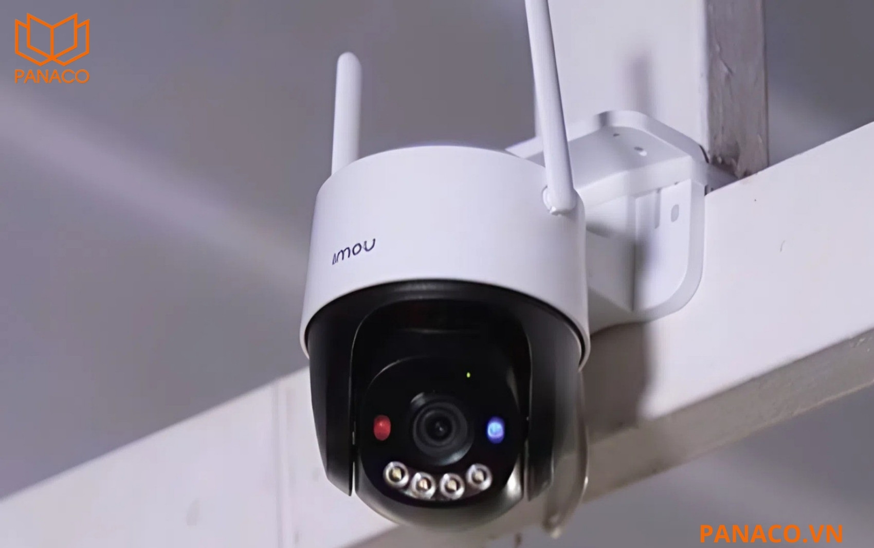 Imou IPC-PS7FP-3M0 cảnh báo chủ động bằng còi hú và đèn chớp xanh đỏ