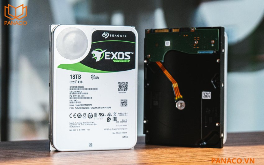 DHI-EVS5124S được thiết kế để hỗ trợ đến 24 ổ cứng HDD SATA, mỗi ổ có dung lượng tối đa 18TB