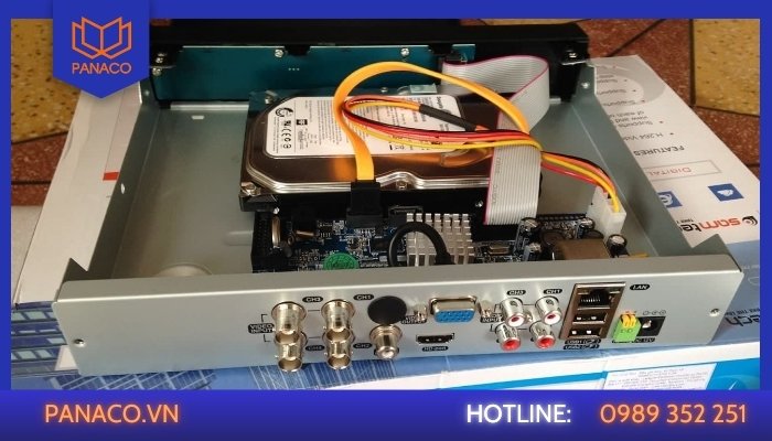 Đầu ghi không nhận ổ cứng vì cáp nguồn ổ cứng lỏng