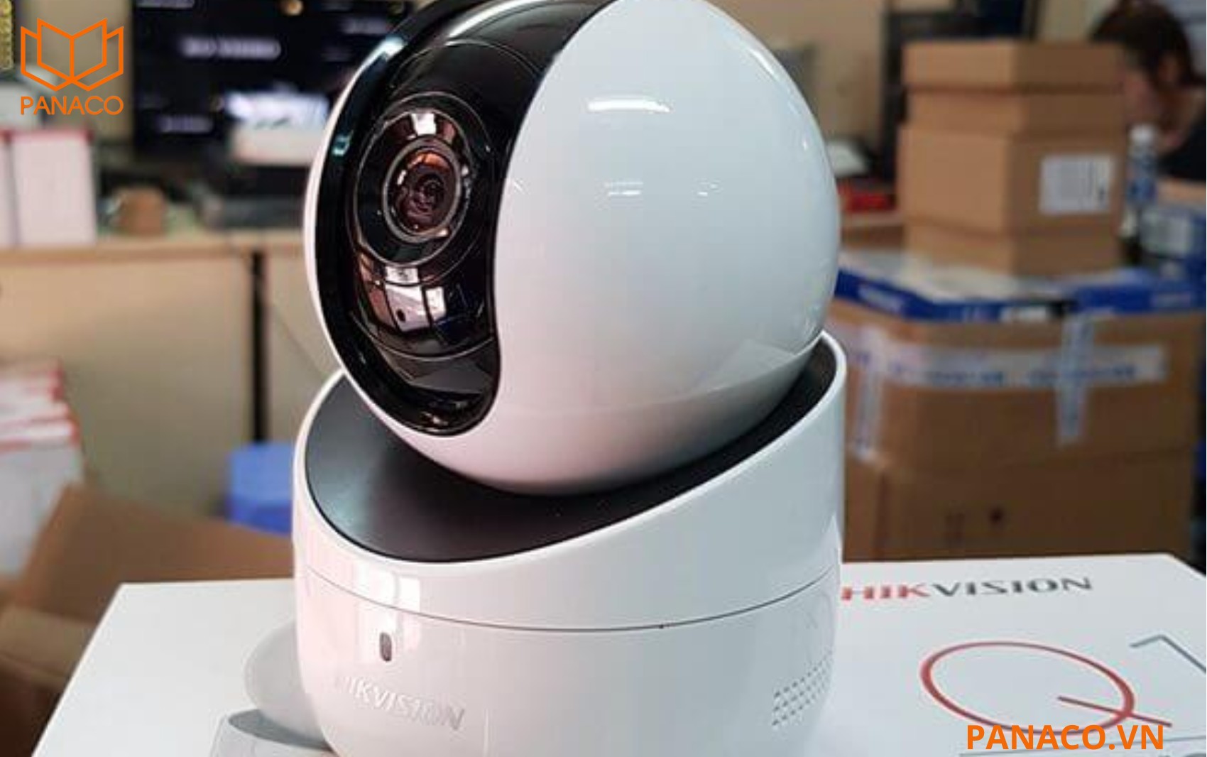 Camera IP Robot Hikvision 2MP DS-2CV2Q21FD-IW