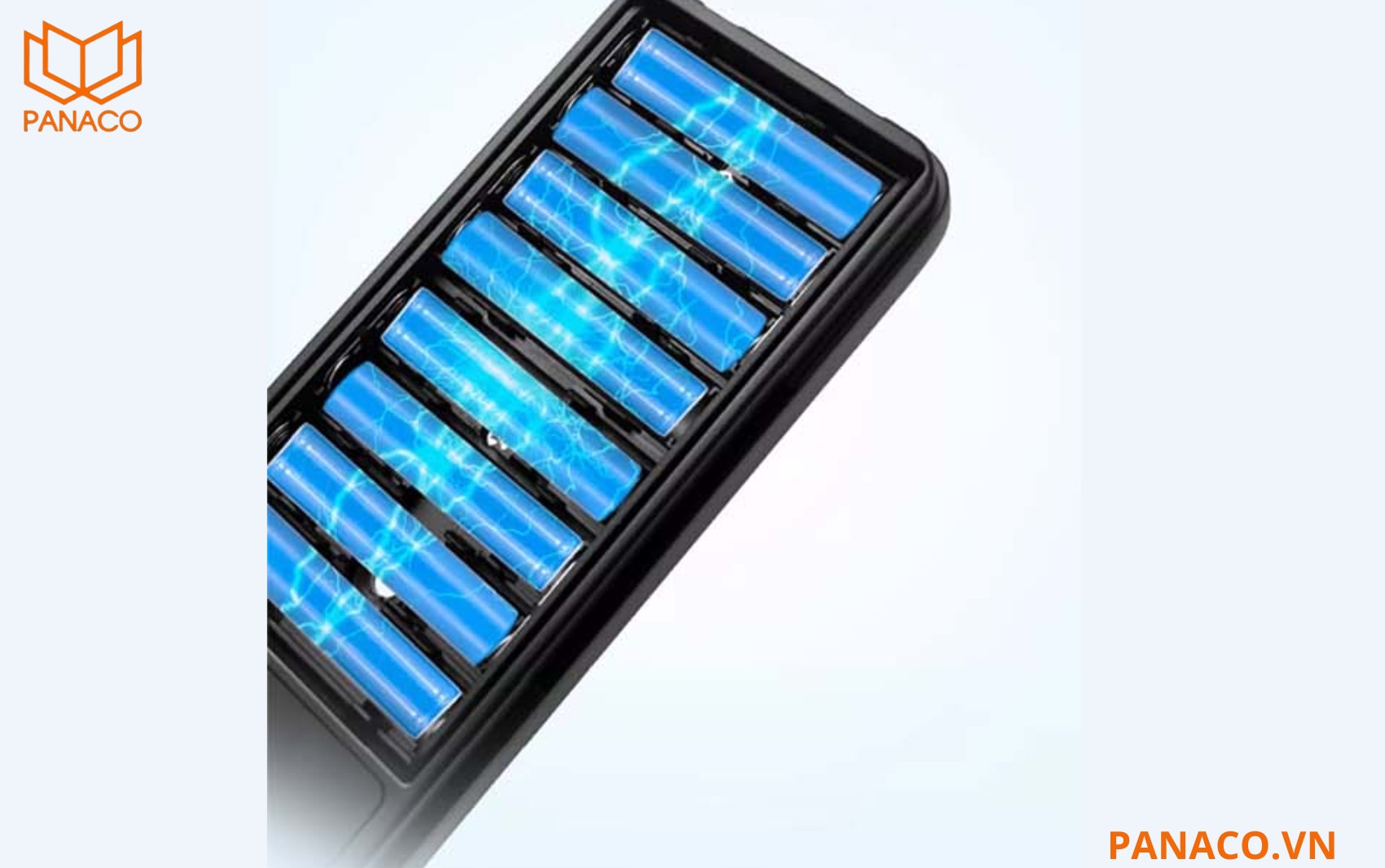 Khóa Laffer LC02 được vận hành bởi hệ thống 8 viên pin AA Alkaline