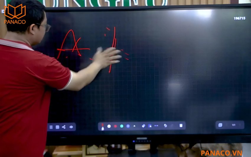 Trải nghiệm viết tự nhiên với bút stylus và thao tác tay