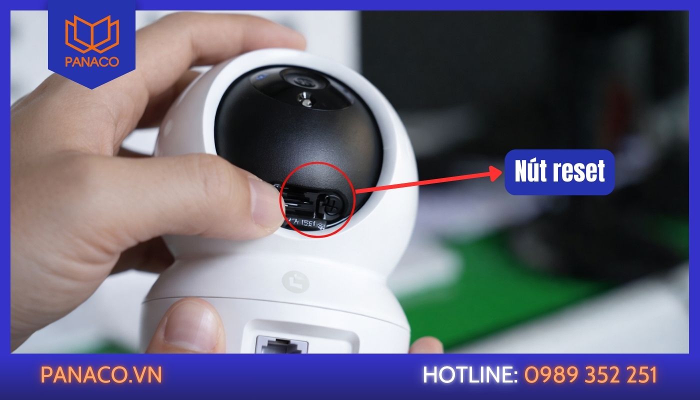 Cập nhật firmware hoặc reset camera để khôi phục chức năng quan sát ban đêm