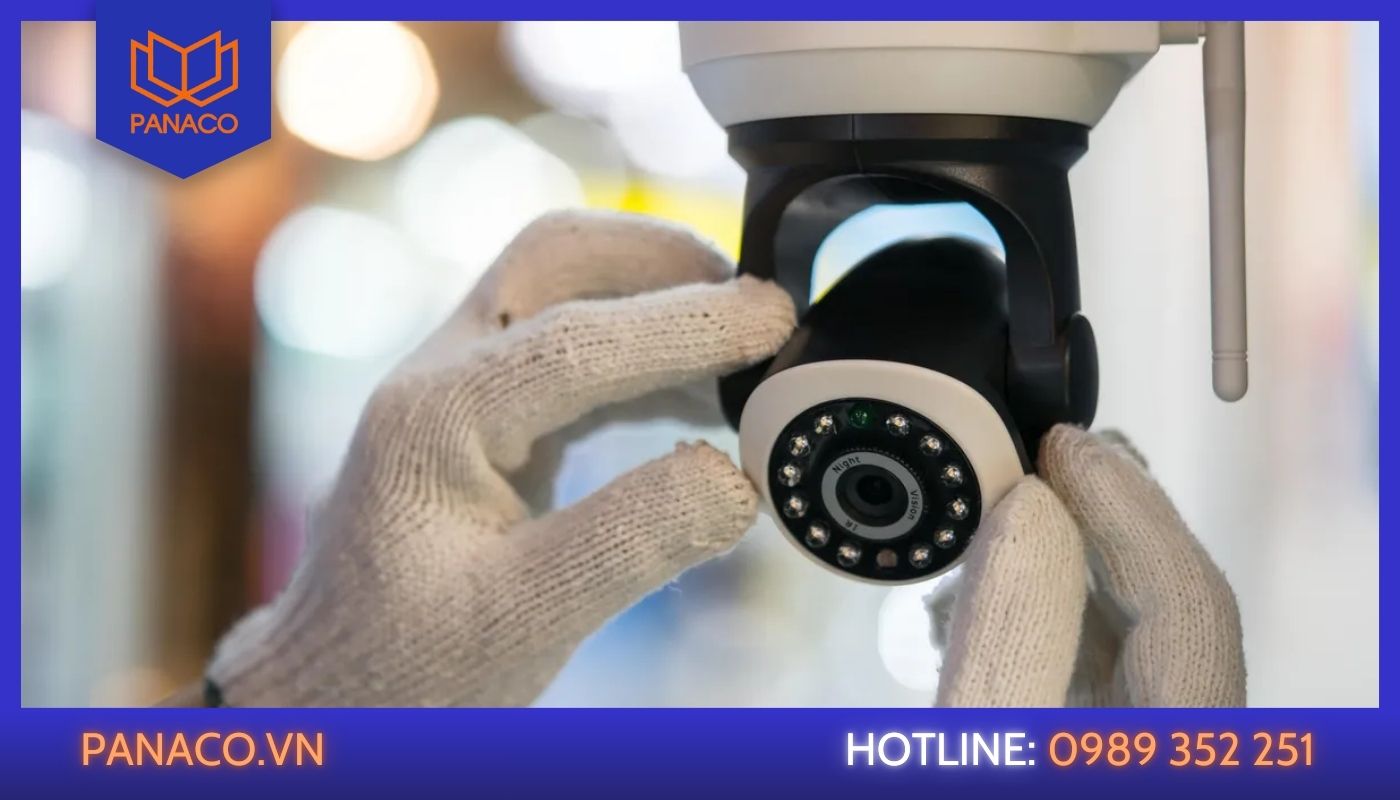 Vệ sinh các camera giám sát định kỳ